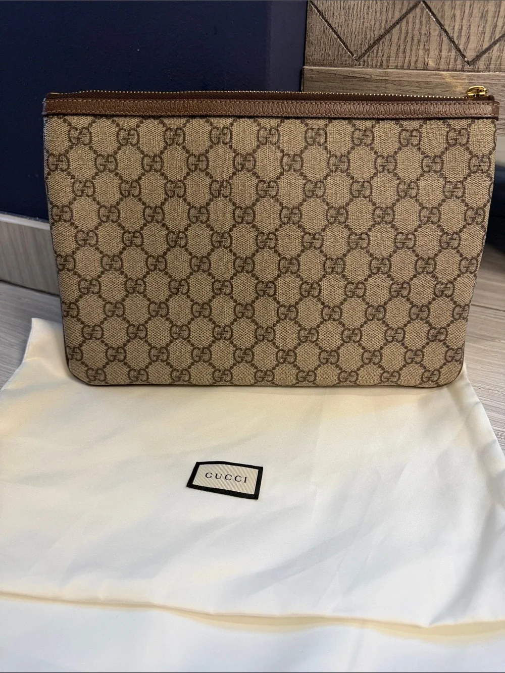 Gucci Beige/Brown GG Supreme Messenger with Green & Red Web